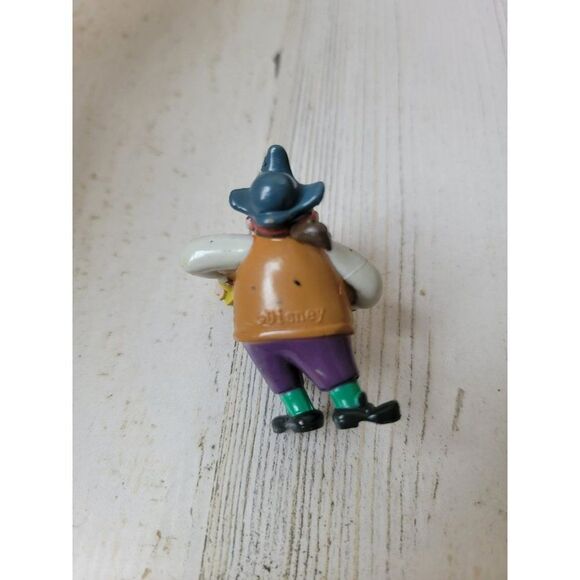 Disney pirate man accordion music crew mate toy figure - Picture 3 of 4